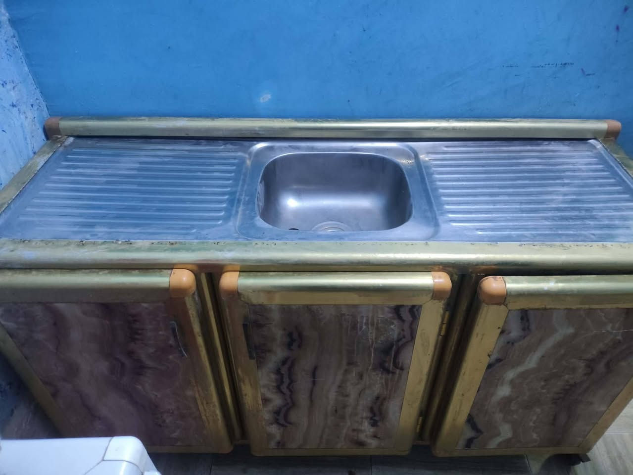 غراض بيت مستعملة للبيع كل من وسعر
الطباخ 100 وبي مجال 

الكاونتر + السنكي 250

غسالة ياباني المجفف عطلان سعر 50

ثلاجة دنكا درجة اولى 450 

تنور مع ليفة + منگاش 25


**إذا كنت صاحب هذا الإعلان وتريد حذفه لأي سبب، رجاءا أرسل رسالة إلى الدعم الفني**