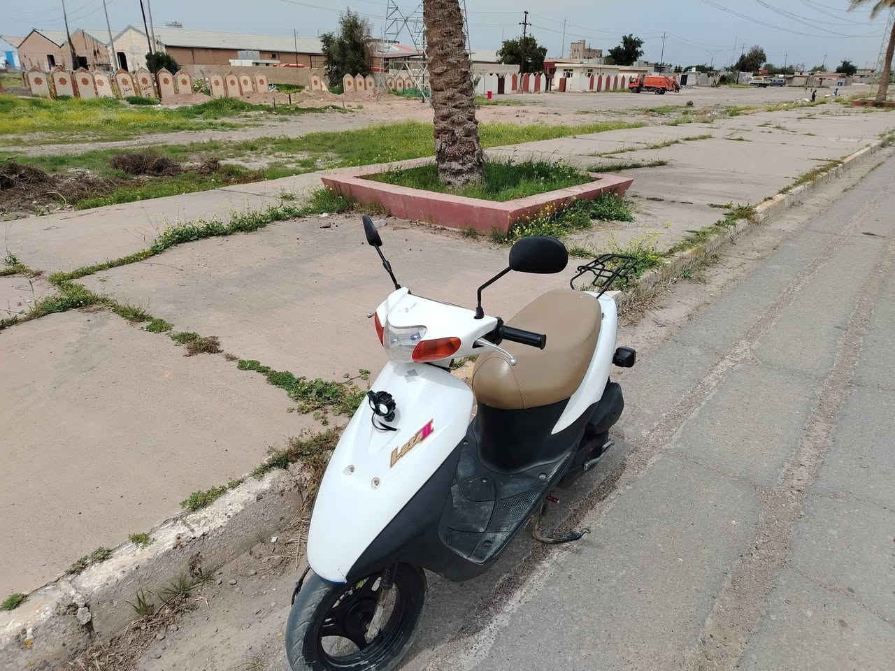 السلام عليكم 
دراجة سوزوكي مال رمبة صارلها 3 اشهر بالشارع نظيفة  حيل كلشي على وضع البلاد سلف وهندر وكهربائيات شغالات دراجة شغل واطلع من اخذتهة لحد هسه الدهن مالهة شرط اصلي يعني مكينة ناعمة وشلعتهة 60  يعني اذا حاير تريد رمبة وجديدة انطيهة الك بسعر مناسب سعرها ب480 وبيها مجال بسيط او مراوس بايراني نظيف شعندك نزل …
للتواصل :*********** مكاني تكريت
