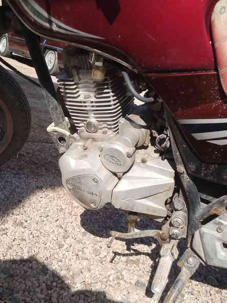 سلام عليكم ماطور هيوشه بدون اوراق للبيع  سعره 275 مكاني الخالديه *********** خاص ماكو اتصل عليه
