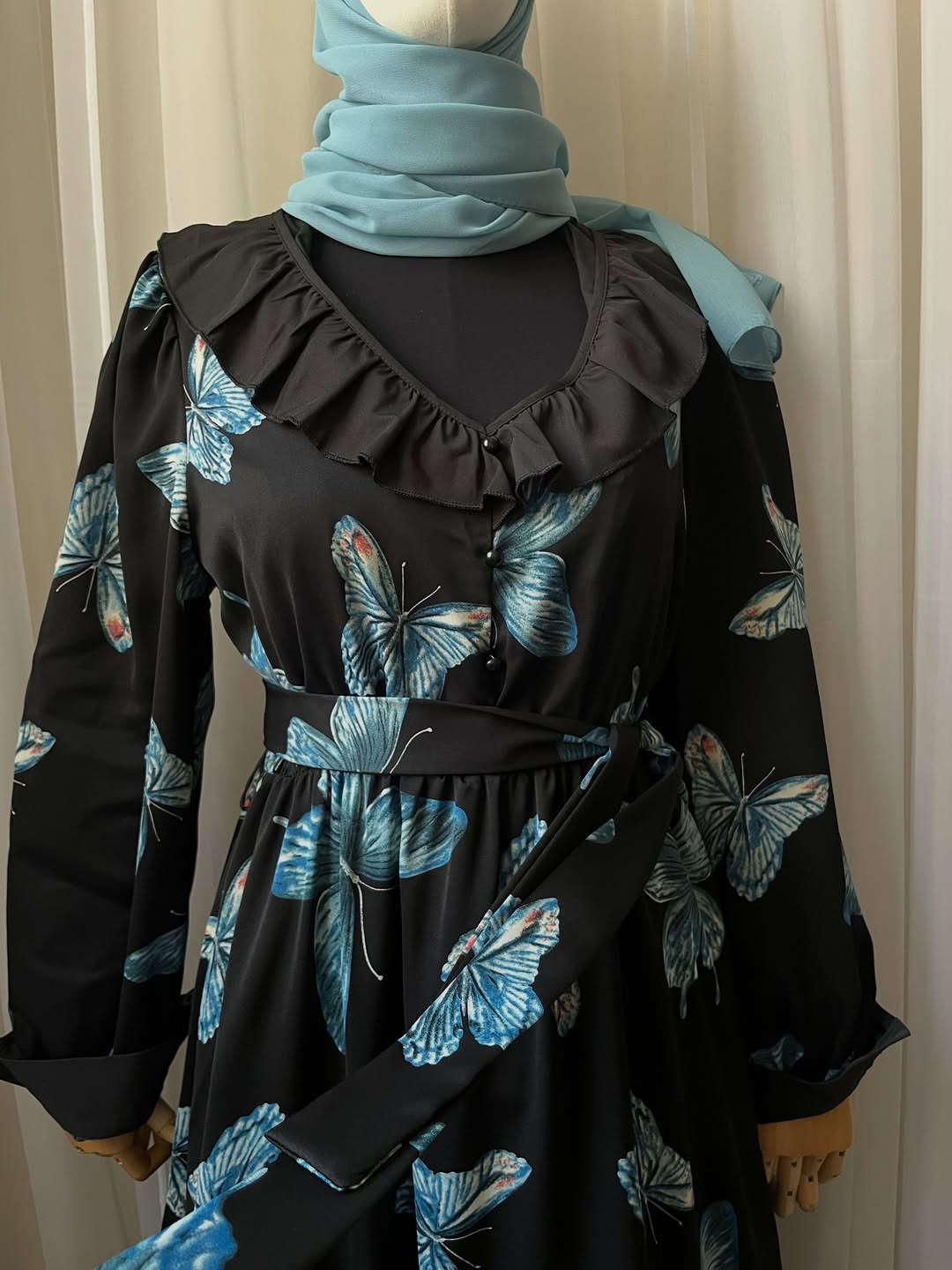 ⁨	السعر/35 الف 
القطعة/ فستان فراشات مع حزام 🦋🩵🖤
ماركة/كوالتي ممتاز جدا
القماش/ راقي جدا و صيفي بارددد يجنننن 
القياس/موفرين 36 الى 44
الطول/132 سم 

توصيل 🚕
لكل محافظات العراق ( 5 الف )
تتوفر خدمة دفع عن طريق زين كاش
وماستر كارد⁩⁩


**إذا كنت صاحب هذا الإعلان وتريد حذفه لأي سبب، رجاءا أرسل رسالة إلى الدعم الفني**