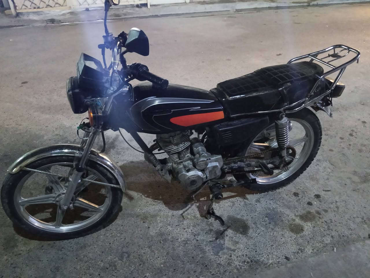 سلام عليكم دراجة للبيع 5كير كلهة شغالة سلف كهربايات لانضوح لا تبخير محرك مكفول شلعة ومعدل ودبلات كلة شغال دراجة صور ضالمتهة تجي شوف بعينك مكاني غزاليه متواجد واتساب سعر 350


**إذا كنت صاحب هذا الإعلان وتريد حذفه لأي سبب، رجاءا أرسل رسالة إلى الدعم الفني**