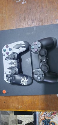 بلي فور • مهكر • يدتين