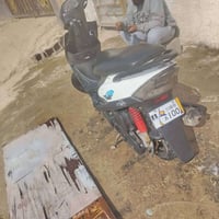 شباب دراجه خير من الله مابيه شي نقص دراجه عله لابلاد من هي شي مابيه شي...