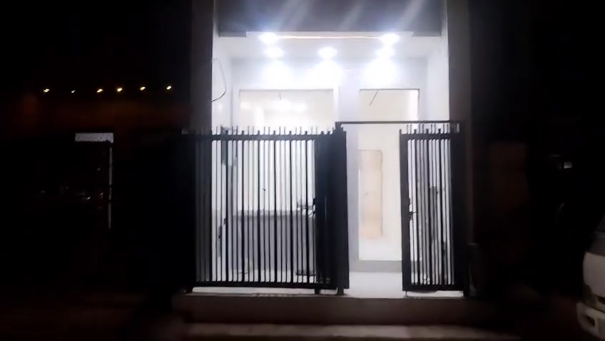 سلام وعليكم
حي الجهاد الديوان المخابرات 
دار المساحه ٧٥ البناء ٢٠٢٦حديث يتكون من ثلاث غرف نوم 
وصاله وحولي و مطبخ وخدمات ٢
باب الخارجي قاصه
شبابيك المنيوم
ستلام مفتاح
باقيله ١٥ يوم ويخلص 
ستفسار ***********
***********
