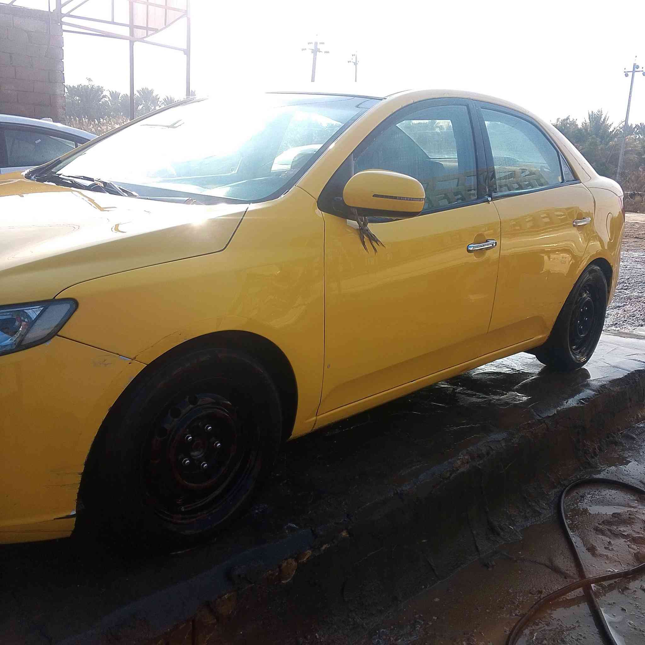 كيا سيراتو 2012 بصمه حساسات كامره اشاره بالمرايه فتحه بالقماره  تبريد ثلج كير حداديه بس محركها تعبان با اسمي السياره مداور ثاني يوم مكانها  سديناويه  السعر 86 وبيها مجال الاستفسار الاتصال ***********
