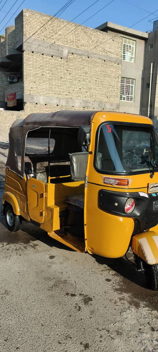 السَلٱمٌ عـَلـْيگمّ تكتك للبيع موديل 21 رقم وسنويه رقم انكليزي عنواني بغداد البلديات سعره 7800 رقمي ***********
