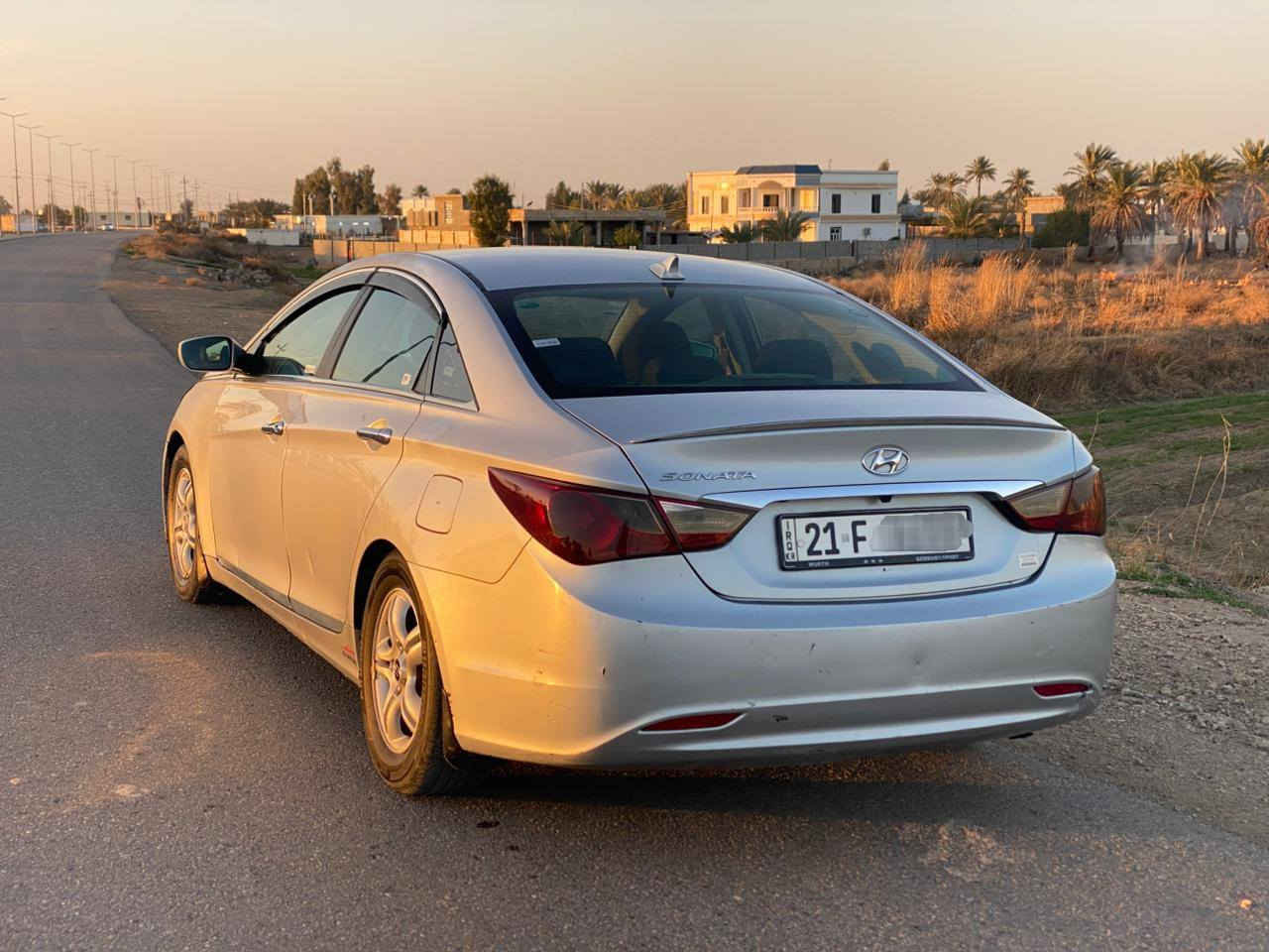 سلام عليكم 
هونداي سوناتا 2011  
رقم سليمانية انكليزي بسمي سنويه لل 2028
محرك 2400 جديد 
كير 6 نمر جديد 
صدر جديد 
غرفته جديده بمعنى الكلمه 
منضومه زنون كامله ب 100$
هاند بريك كهرباء 
نظام EOC
مانع انزلاق 
مثبت سرعة 
تحكامات ستيرن جهتين اتصال 
شاشه كبيره سنتر لوك 
تبريد ثلج ❄️
تدفئه نار 🔥
سماعات عدد 6
وارد امريكي ضررها جاملق الأمامي بدون دواخل صبغ بيه مكانات تقريبآ بيه4 قطع 
ابيع حزام بدون دواخل نهائي 
السعر 103 وبيه مجال بسيط 
*********** واتساب 
*********** واتساب
