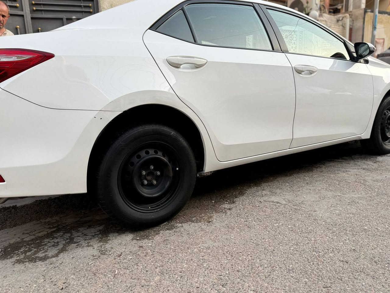 🚗 للبيع: كورولا خليجية 2015 - رقم بغداد
✅ ممشى 94 ألف كم فقط ✅ محرك 1600 سي سي على وضع الشركة ✅ دهن كير ✅ دواخل السيارة نظيفة جداً وجديدة ✅ صدر أمامي وخلفي جديد ✅ تخم تايرات جديد ✅ بطارية يابانية ✅ صيانة دورية كاملة (زيوت وفلاتر) ✅ سبير منازل ✅ تبريد ثلج ممتاز جداً ✅ سيارة بيت واستعمال شخصي ومحافظ عليها
🔹 مكفولة كفالة عاملة 🔹 الملاحظات: شبر باب السائق بارد، وشبر تحت فتحة البنزين 🔹 السيارة باسمي والتحويل ثاني يوم مباشرة 🔹 الموقع: بغداد - شارع الربيع
💰 السعر: 138 ورقة
📞 للتواصل: ***********
