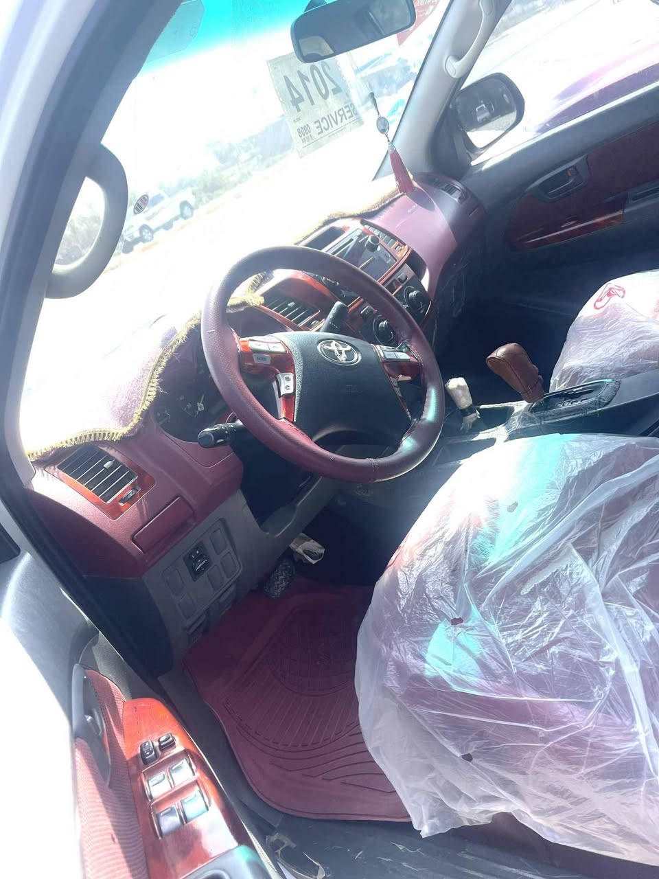 سلام عليكم للبيع فور ويل اتو ماتيك كويتي 2014 رقم اربيل مكفوله مال جناي السعر 230 وبيه مجال بسيط لمكان بابل ***********
