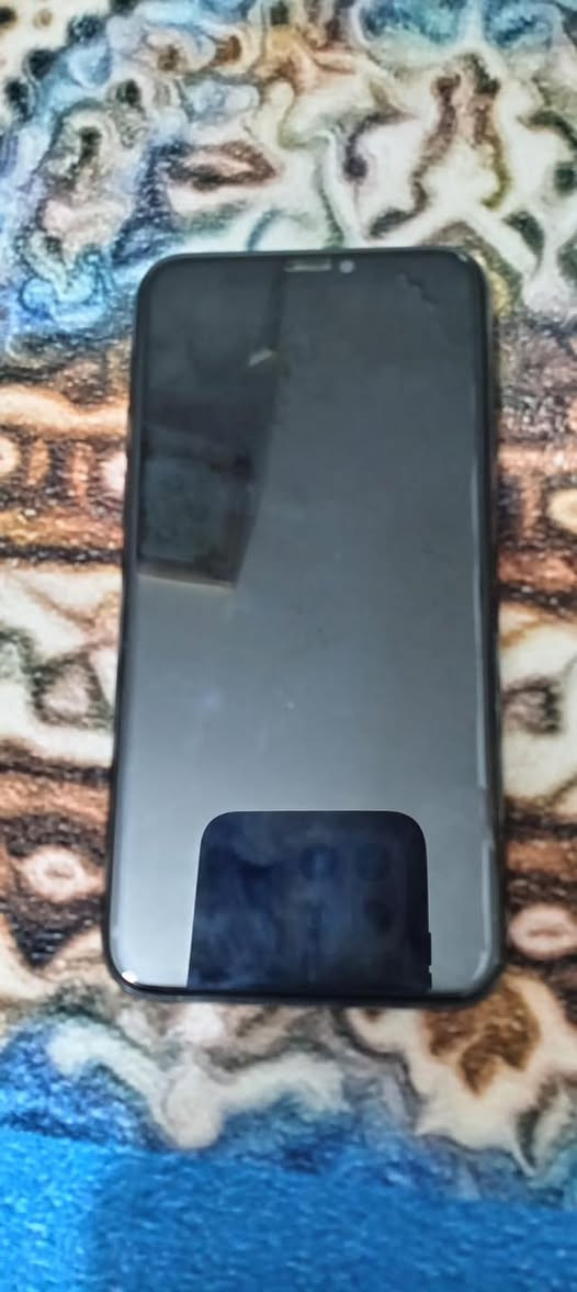 تلفون ايفون اهدعش عادي أريد مراوس أو بيع ذاكره خمسه وستين بطاريه خمسه وستين التواصل علا هاذا الرقم *********** بي واتساب
