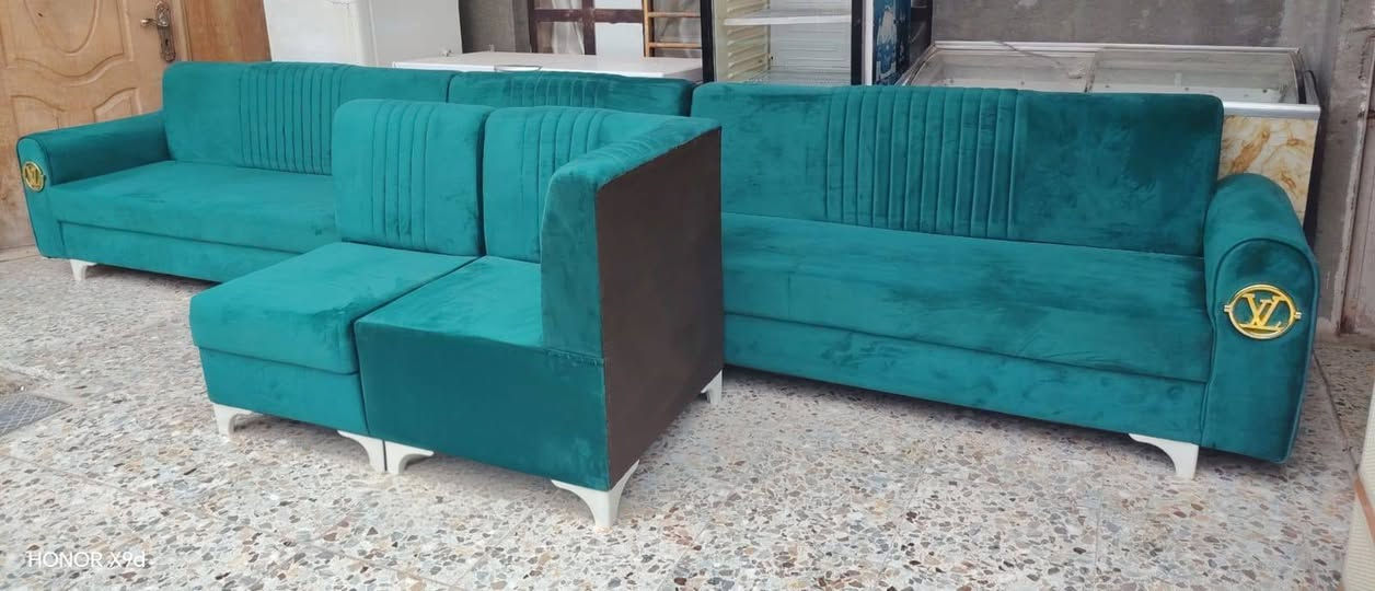 ديوان 10 مقاعد جديد غير مستخدم حطاطه ثگيل السعر225
***********
***********
