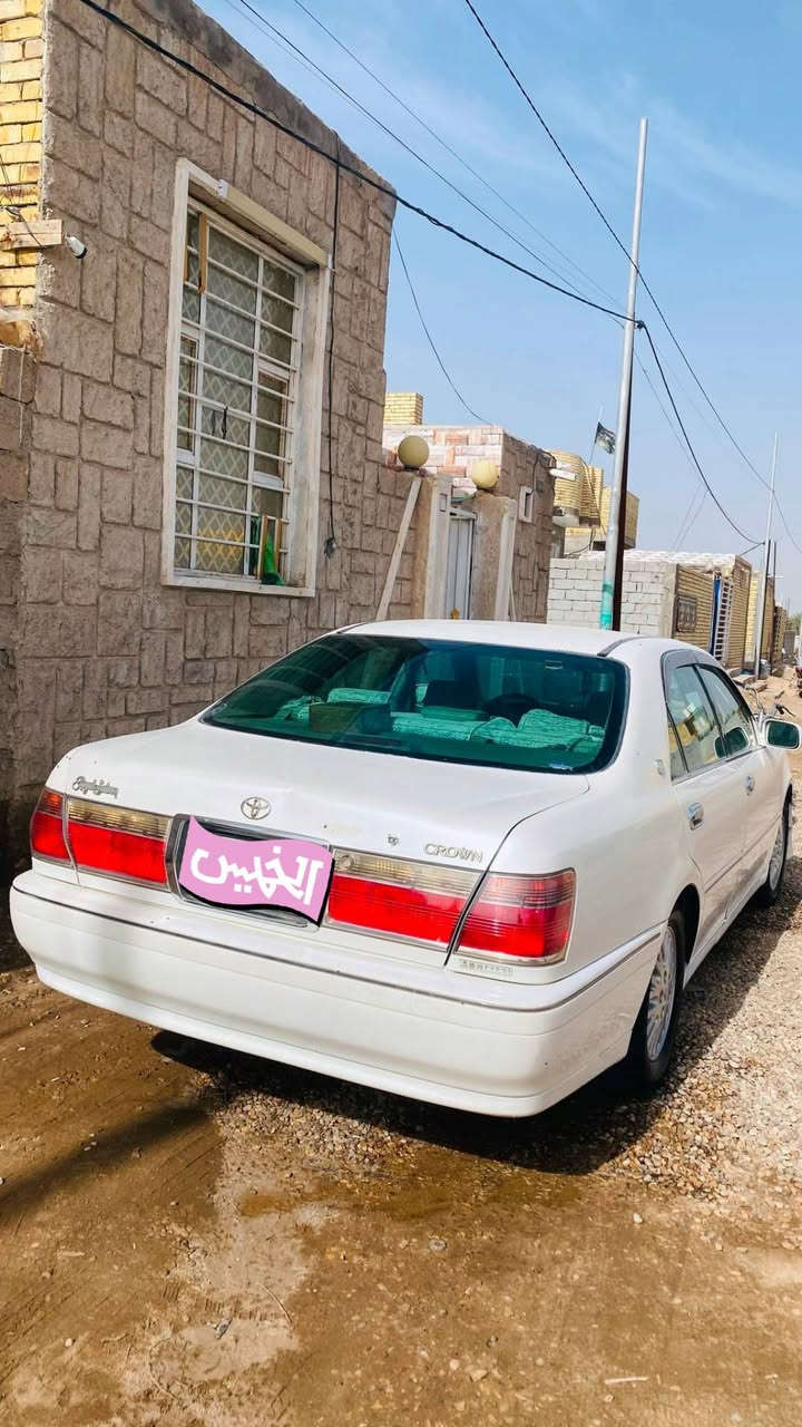 السلام عليكم
ملكه للبيع كصه قماره سياره جاهزه حداديه وره وكدام جديده محرك وكير كفاله بيه رقم وسنويه اسليمانيه السعر 45 وبيه مجال مكان الشطره 
الرقم ***********
