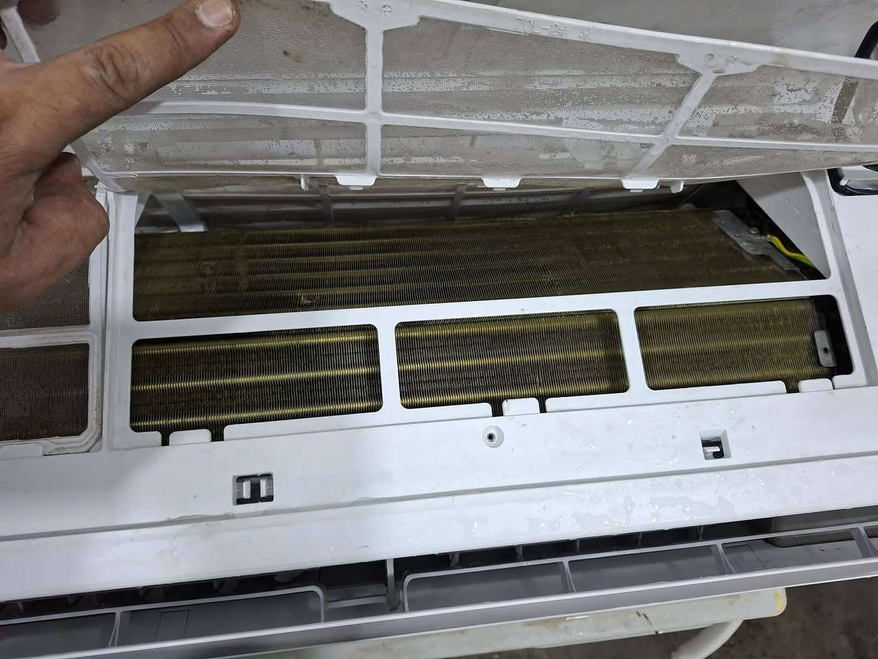 السلام عليكم سبلت البيع 2طن اوكس غاز 410 مشتغل شهر واحد السعر 550وبي مجال شراي يتصل ***********
