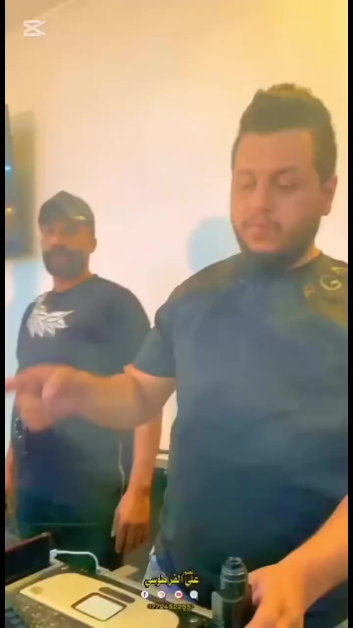 عرسك بابك بالحديقه بقاعه يمنه لا تحتار حفلاتك دي جي  فنانين هندسه صوت كله يمنه موجود وبسعر مناسب *********** انت قرر والباقي علينه 😉
