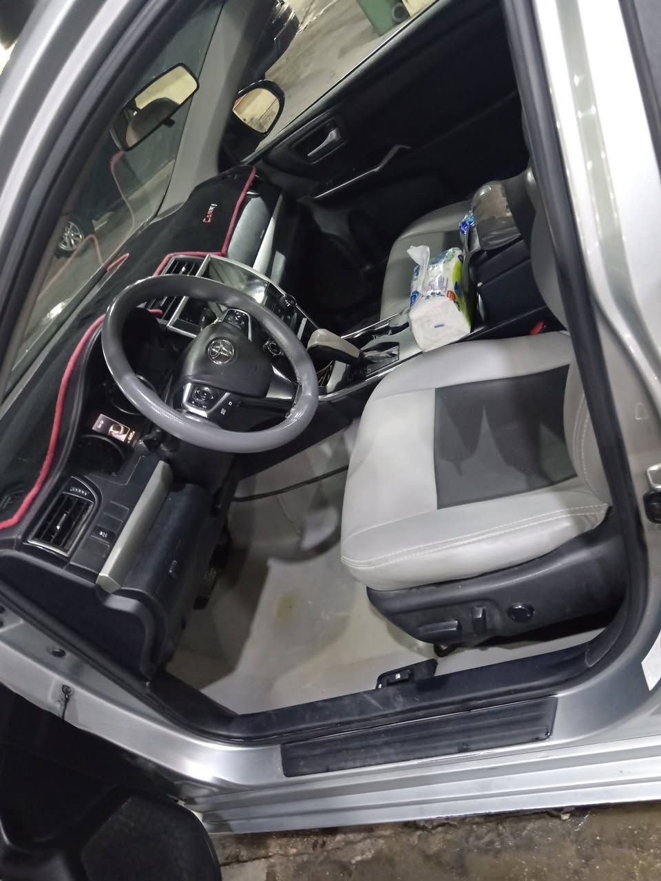 للبيع كامري امريكي موديل 2017
كامري 2017للبيع رقم بغداد  Se اللون سلفر 
كلين بدون صبغ فقط الدعاميه الخلفية
 صبغ سنويه مجدده لل 28 
شرط التحويل وشرط الفحص 
 محرك وكير 
 السياره بيها شخوط بسيطة بالباب الي خلف باب السايق مثل ماموضح بالصور 
 جديده مال جناي السعر 165وبيه مجال بسيط وللإستفسار الاتصال على هذا الرقم 
‭0780 798 6759‬
مكان السيارة الانبار الحبانية
