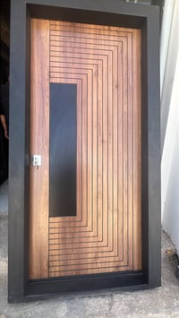 🚪 الفخامة التركية تبدأ من باب بيتك! ✨ ​لأن الانطباع الأول يدوم... اختر...