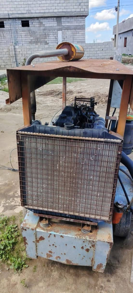 السلام عليكم ورحمة الله وبركاتة  مولد كيه 2701  توليد 24   مثل ماوضح بل الصوره المكان بيجي  السعر خاص ***********
