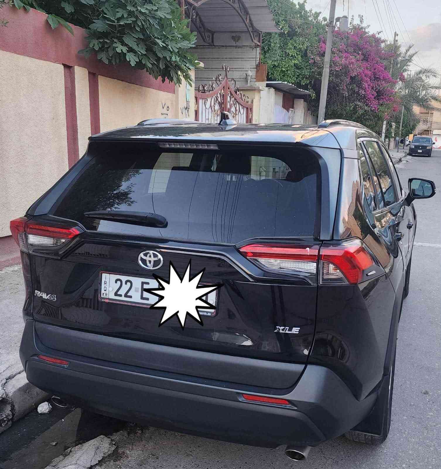 راف فور XLE 2019
فول مواصفات عدا الفتحة
ضرر جدا بسيط خشم البوند 
السيارة استخدام قليل جدا ماواصلة صناعة 
رقم سنوية هزة جديد 
السيارة بدون ملاحضات خارج داخل 

السعر 190 
***********
