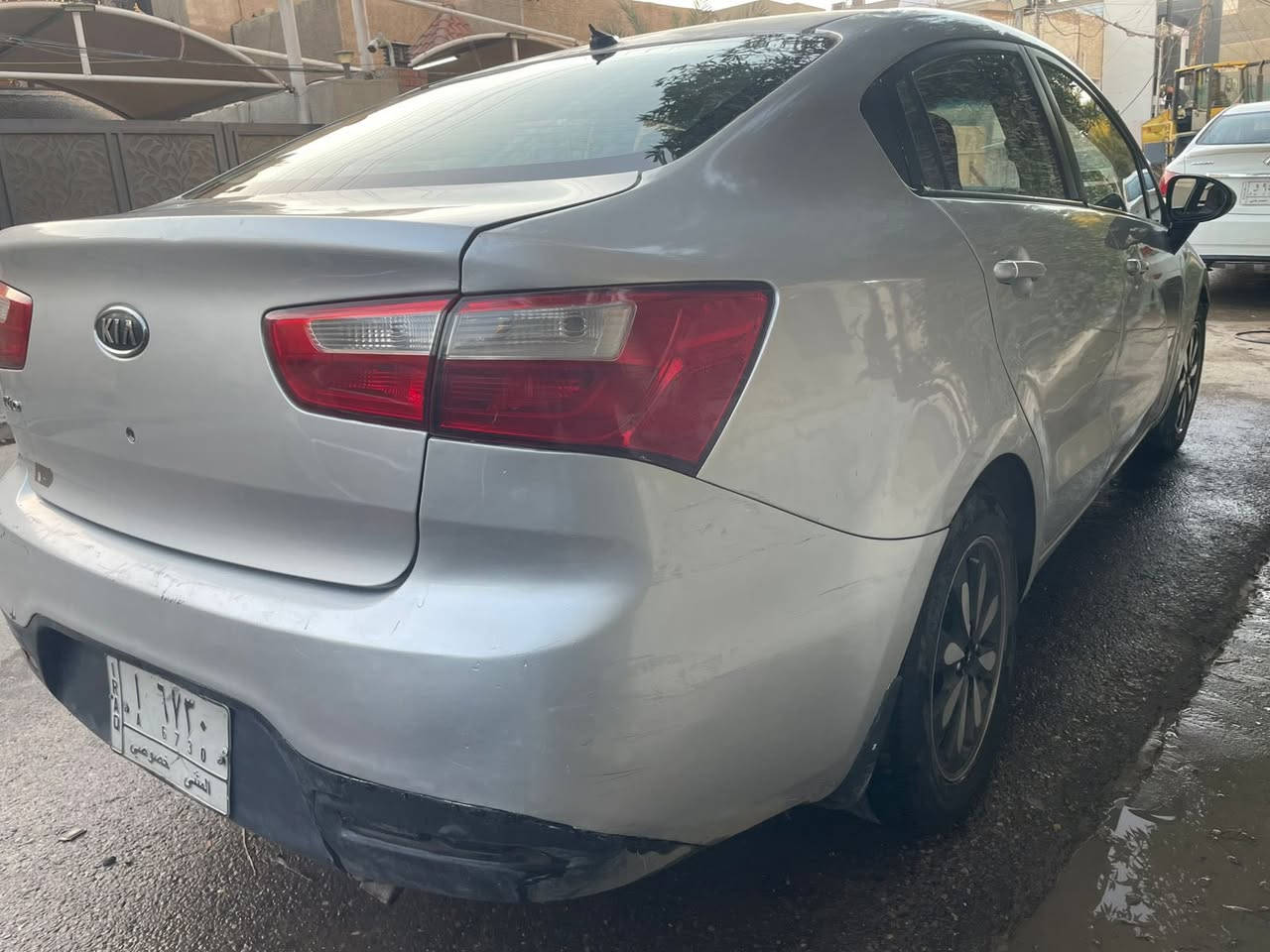 سلام عليكم

كيا ريو للبيع 

موديل 2012 
كير محرك ودواخل كلها نظاف والبدي مثل ما موضح بالصور مكانها بغداد الدوره او الكراده وبأسمنه تحويل ثاني يوم رقم مشروع وطني 
السعر 75$ 

للاستفسار اكثر الاتصال بصاحب السياره 

     ابو ابراهيم 
***********  

مكي المياحي

@@
