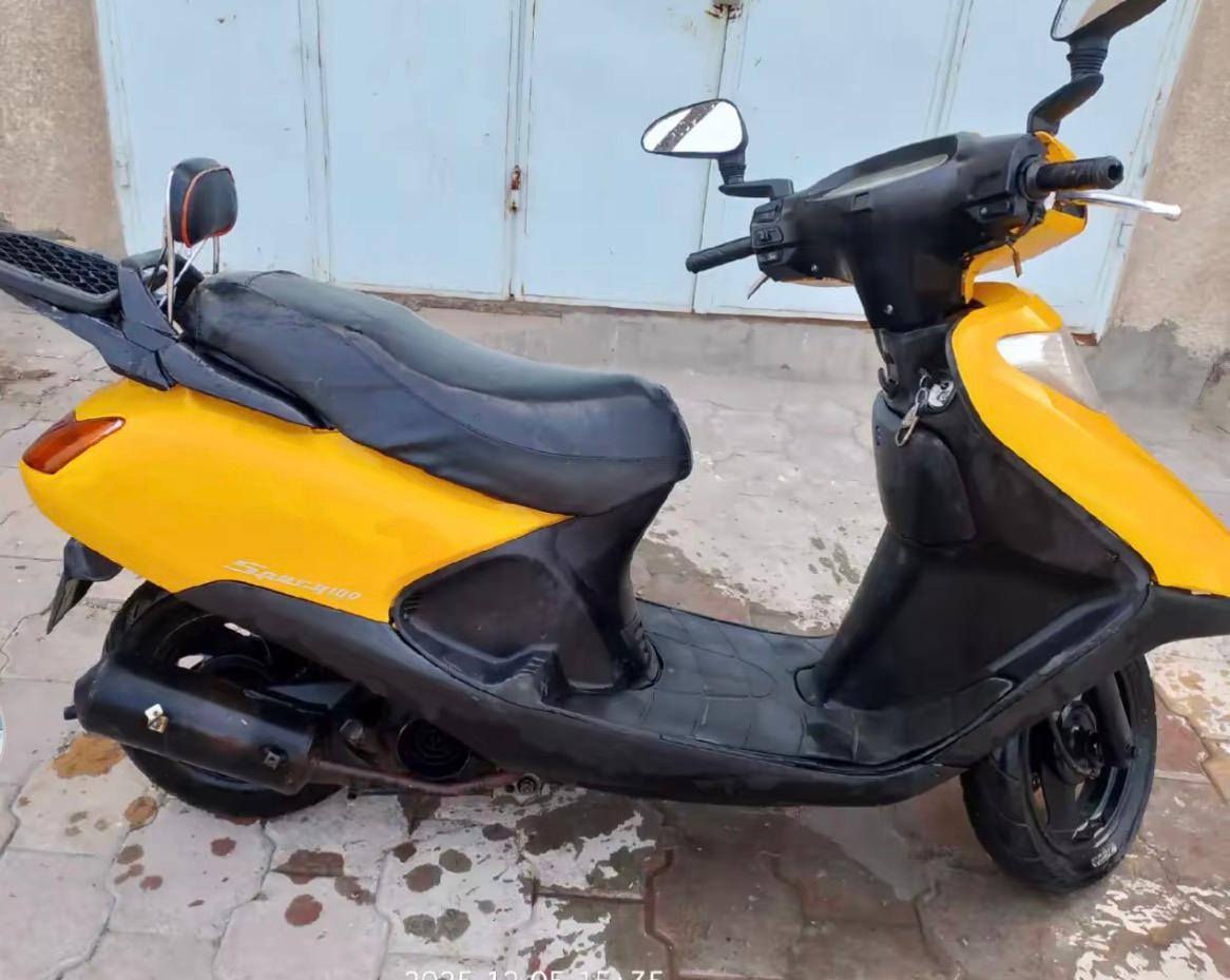 دراجة سبيسي للبيع مكفوله من الفتح 
والصور كدامكم السعر 400قفل مكلف بالنشر ما متواجد بالفيس.. ***********---***********
