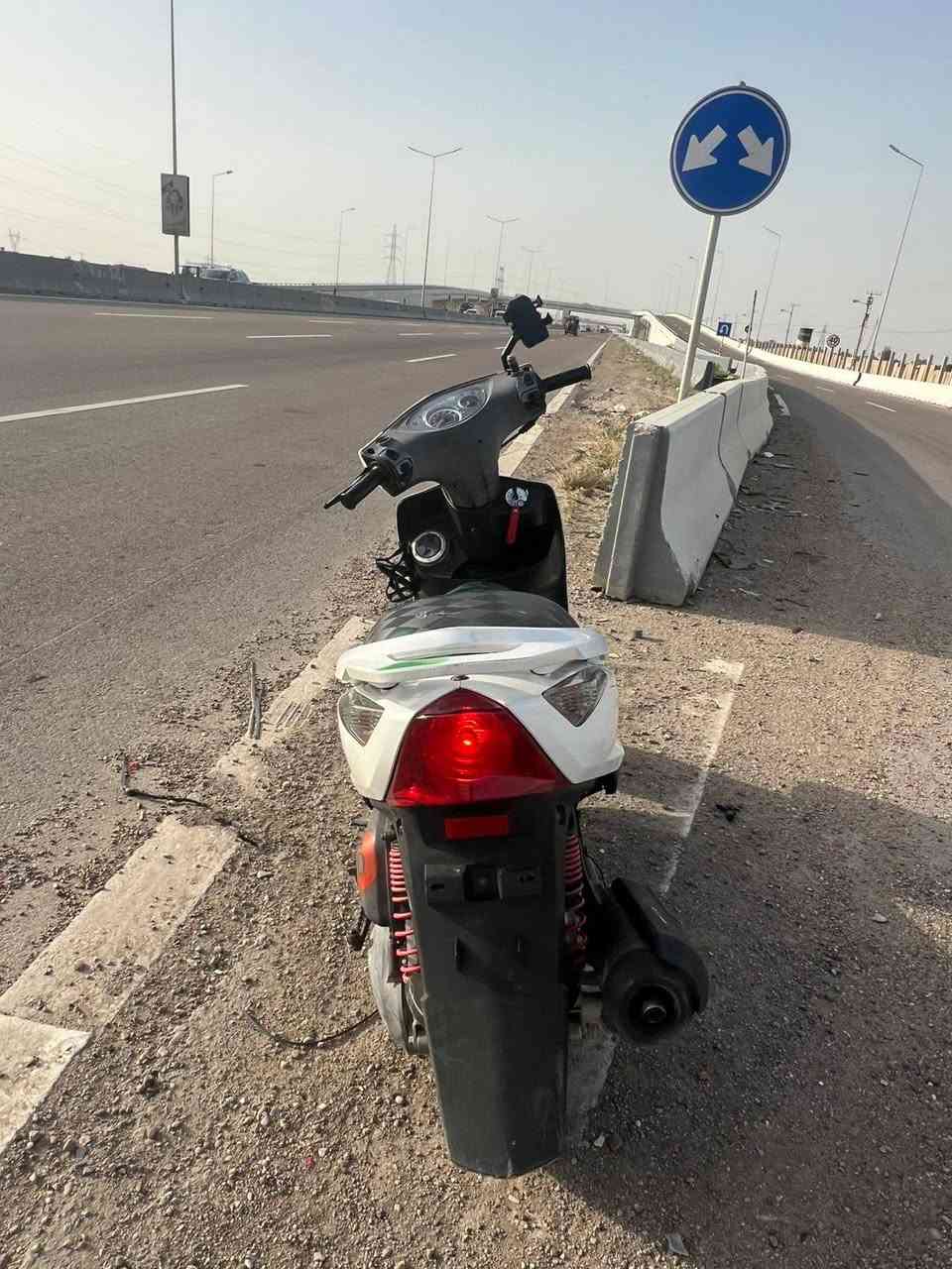 السلام عليكم يابه .
.
.
.
دراجه ثعلب رمبه اخذته فول نضافه صارله اربع اشهر عندي 
او كلش معتني بيه الله شاهد مبدل بس كلج خلفي كيجات كهربائيات اشاير كله شغاله 
عن الحلال والحرام دراجه خير من الله 
السعر 800
او بيه مجال حك الجيه


**إذا كنت صاحب هذا الإعلان وتريد حذفه لأي سبب، رجاءا أرسل رسالة إلى الدعم الفني**