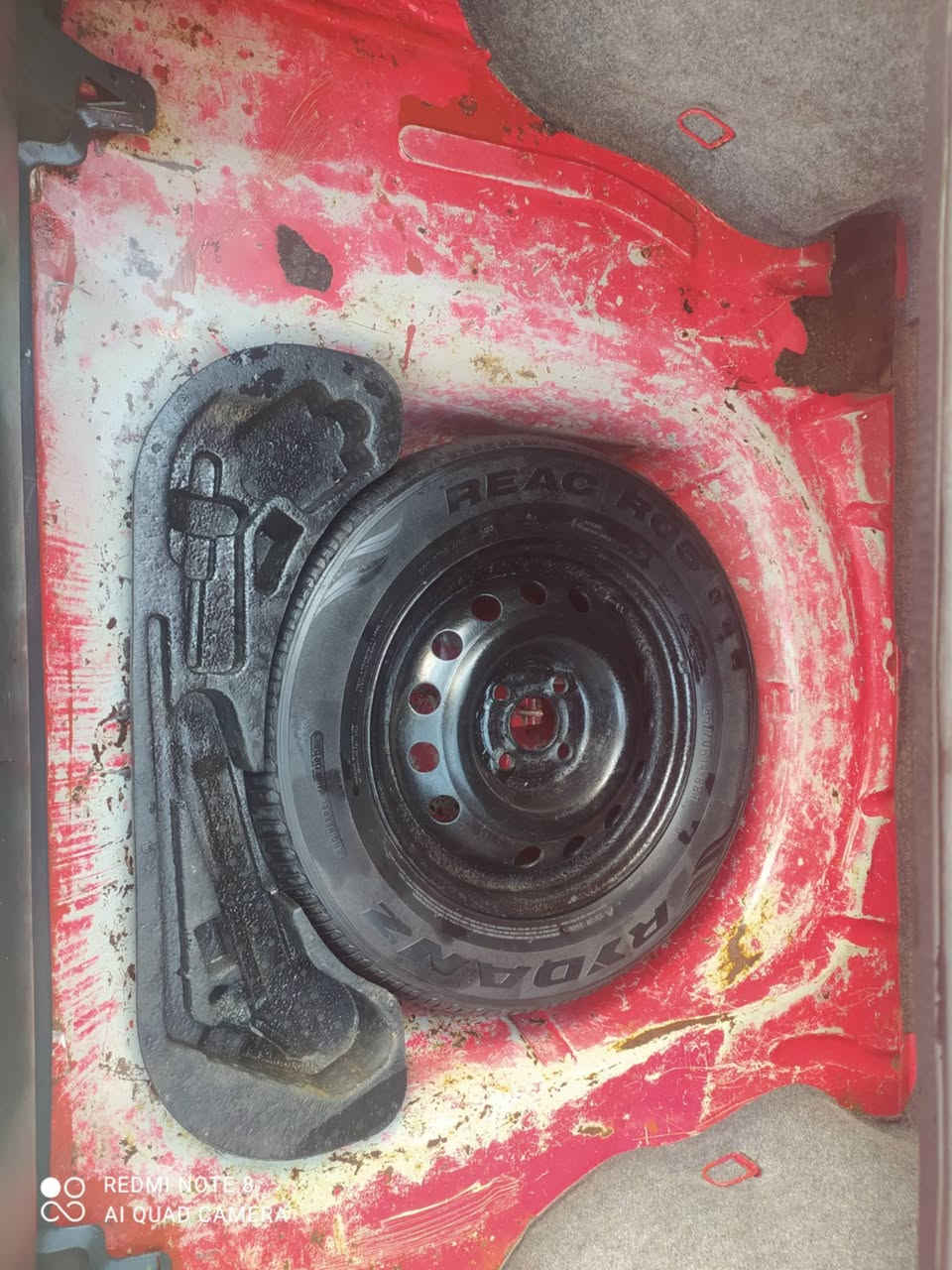 فكترا حجم 16م91 رقم نينوئ الماني شرط التحويل والوكاله كابون بنزين محرك وكير شرط بدون ضرر صبغ بي مكان السعر 43$ /***********/    مكلف بالنشر اتصال علئ ارقام موجوده مكان سياره موصل جانب الايمن
