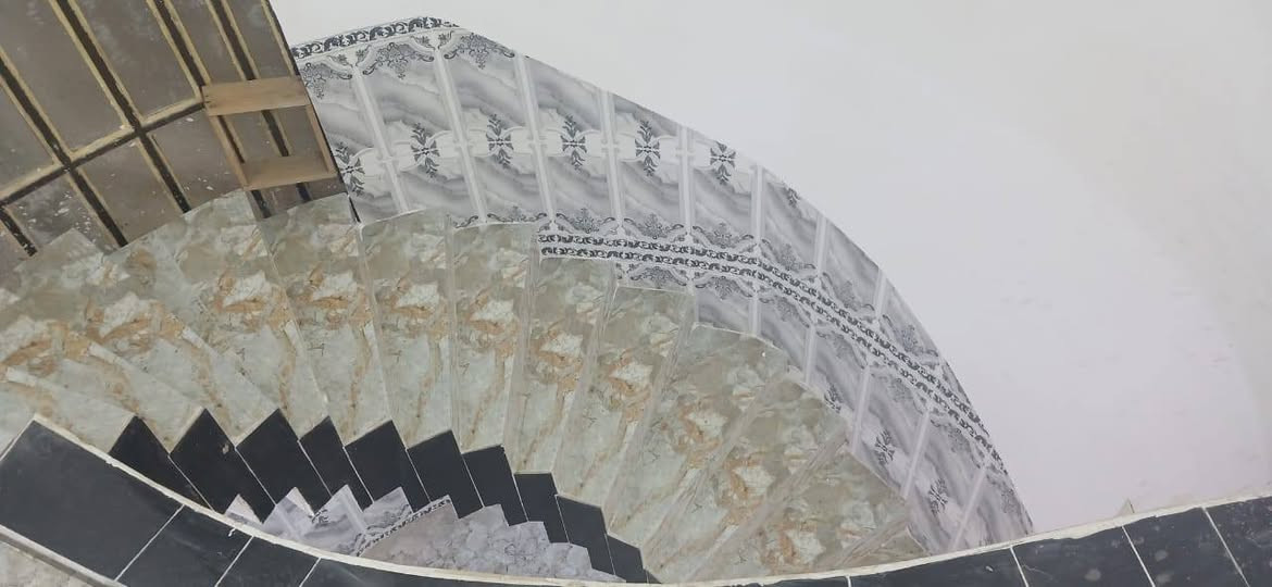 🥀الدار للبيع حي القادسية ثانية 🥀
🥀قرب شارع السدة لبيت جديد زيرو يرهم مراوس 🥀

🥀مساحة لبيت 150 متر واجهة 7.50 نزال 20 متر 🥀

لبيت طابقين يحتوي على اربع غرف نوم صالة مطبخ حولي 🥀 كراج سيارة 

🥀يرهم مراوس بقطعة  شارع سوري او الحكم او حي الوحدة  السعر لبيت 135 قابل لتفاوض 

☎️***********///***********
