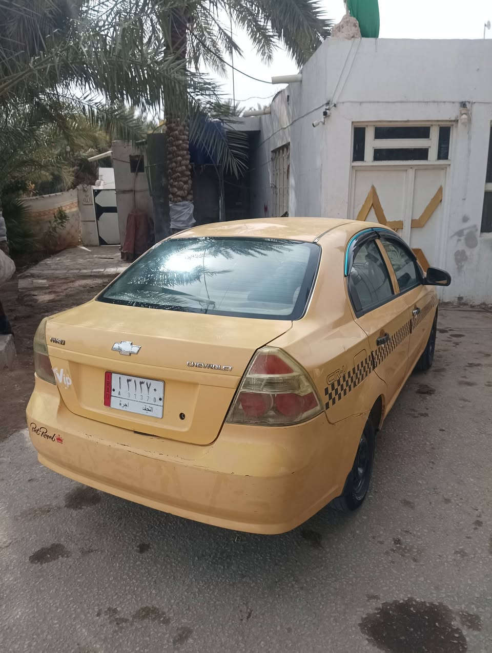 للبيع افيو 2010 خليجي بلاديه مكفوله من التبديل 
محرك وكير جدد حداديه جديده سياره مال جناي
كهربائيات شغاله
تخم تاير رقم نجف 
ماعايزه السياره كلشي السعر 49 الاستفسار *********** 
مكان نجف
