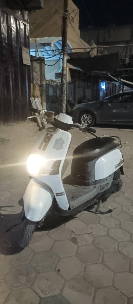 بوليسي للبيع نوزل مكينه مكفوله
عوزه قفل ستيرن ما يشتغل وشاشه محتركه وهورن
البريك الأمامي مفلت
سعره 550
مكان الناصرية
***********#
