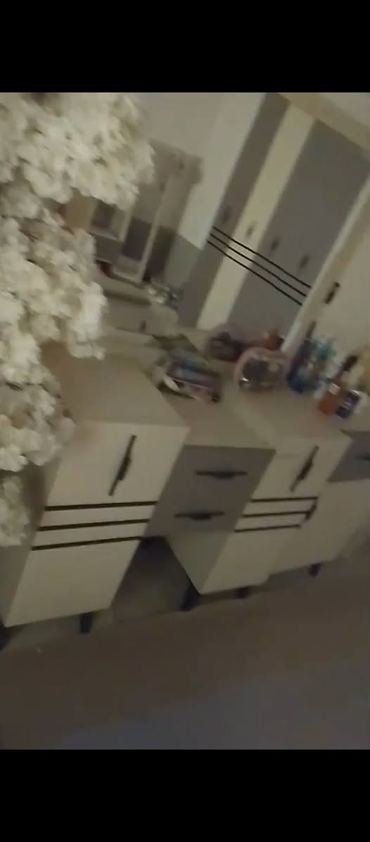 غرفه تركيه نضام ابواب كولش نظيفه سعرها 600 جديده  مكانها نجف مجمع بيتي النجف, العراق


**إذا كنت صاحب هذا الإعلان وتريد حذفه لأي سبب، رجاءا أرسل رسالة إلى الدعم الفني**