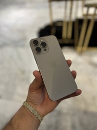 آيفون ١٥ • بروماكس • بطارية ٨٥