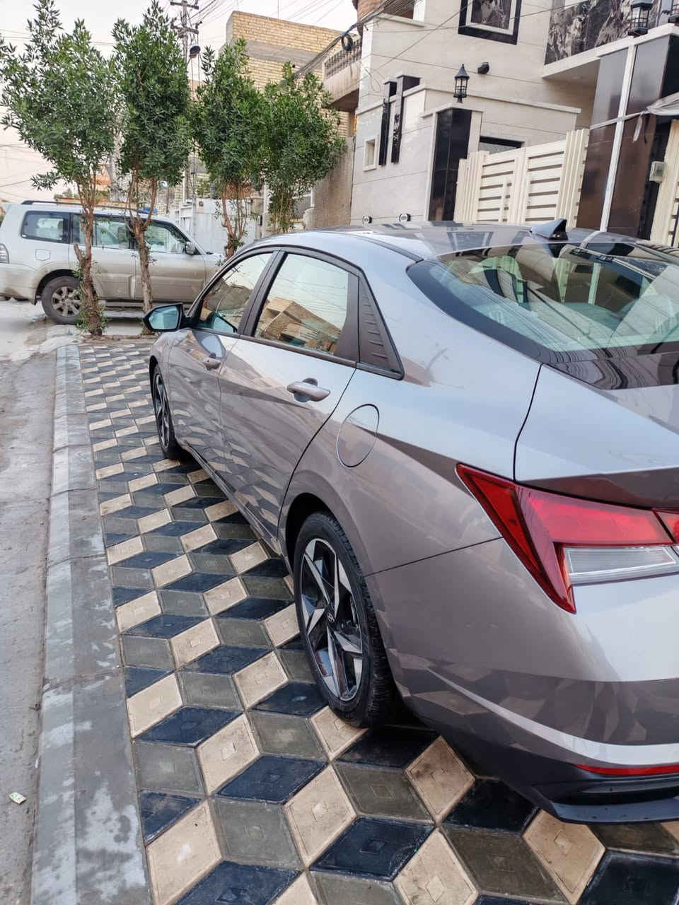 هيونداي النترا (2023) أسمنتي 🩶🔥
وارد أمريكي مواصفات 
حساس خلفي
كاميرا خلفية
رادار أمامي
تحذير تصادم
تنبيه الخروج عن المسار
حساس جانبي بالمرايا
كِشن تدفئة
تشغيل عن بعد
شاشة جبّارة
هاند بريك بصمة
دخول ذكي بدون مفتاح
دبل بصمة

السيارة حادثها باب عكس السائق مبدّل نفس اللون بدون صبغ، فقط صبغ شوية من الدوسة جوّة الباب، الباقي مكفول، الكير والمحرّك كلهما مكفولين، السيارة حلوة وجاهزة شغل واطلع

السعر 180 وبيها مجال

مكاني: بغداد 
للاستفسار الاتصال على: ***********
