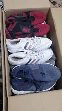 أحذية • ١٩٠ قطعة • ديوانية