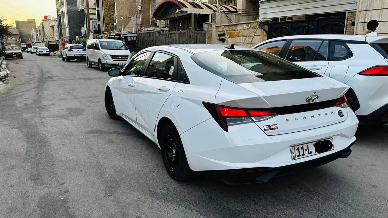 النترا 2021 
ماشيه 100 كيلو
فول مواصفات 
السياره نصبتها تخبل 
حادثها فقط جاملغ مصبوغ 
وشبر بنيد بعده ع وضعه بس مصلح بدون صبغ 
كير محرك تبريد مكفول 
السعر 145 وبيها مجال 
البلديات 
*********** بغداد, العراق
