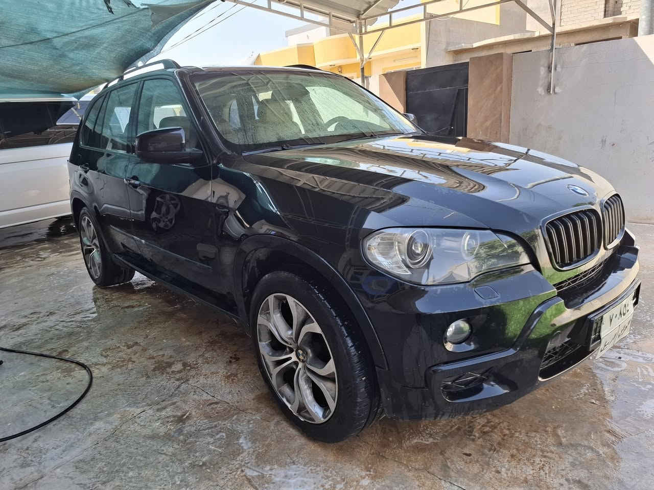 bmw 2009 كاز بدون صبغ *********** سعر 110وبي مجال قليل

