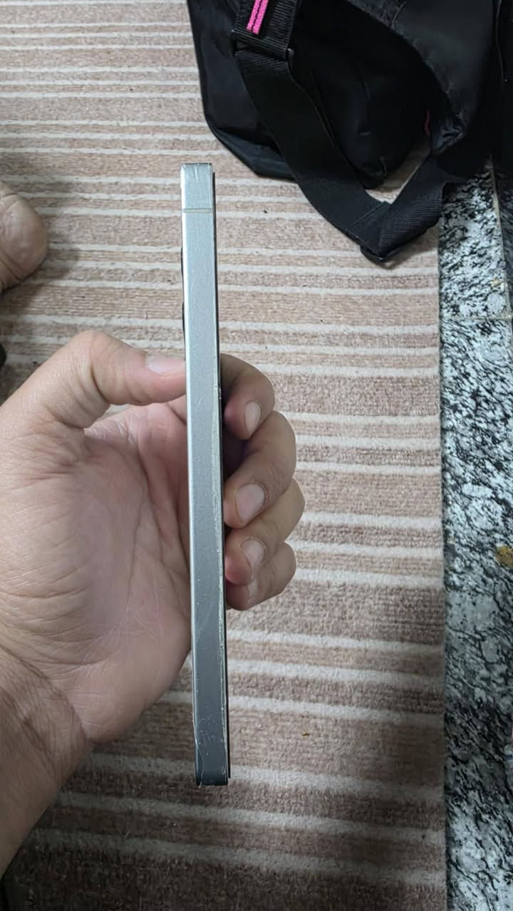 جهاز S25 الترا للبيع مكفول حتى من الزلغ و  ٢٠/٩/٢٠٢٥ مفتوح من الكارتون 
سعره ١١٢٥ وبيه مجال بسيط وصل الشراء والتفعيل موجود مع الصور 
العنوان ناصرية 
*********** واتساب
