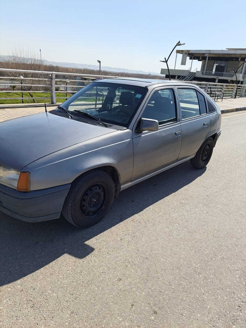 كاديت موديل 91 كير ومحرك شرط. طخم نضيف باتري جديد تواير كهربائي كلو جديد السعر 30بي مجال بسيط . باسمي إني الشرعي العنوان حمام العليل رقم ***********//***********
