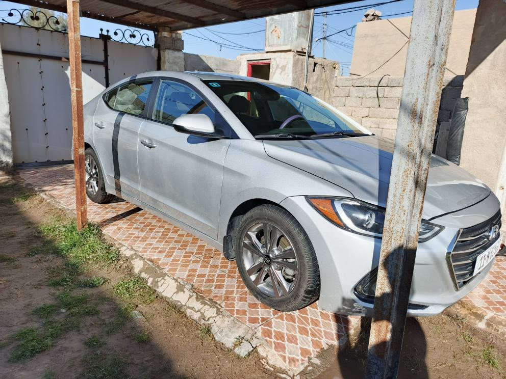 سلام عليكم للبيع النتره امريكي2018بسمي رقم دولي سنويه لغاية 2031 سياره جديده تخم تاير تبريد مكينه كير كفاله كفاله بدون صبغ ماشيه65الف صور مرفقه مع المنشور مكان واسط كوت ***********
