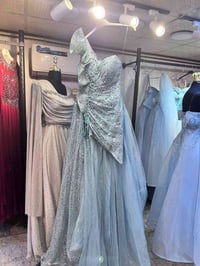 فستان حفلات • لبسه وحده • للبيع