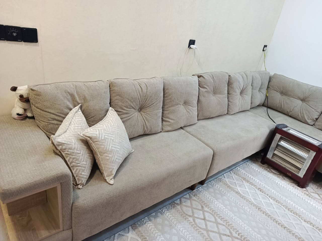 السلام عليكم ديوان للبيع 8مقاعد شاهد الله بعده جديد مصارله شهر بسبب المكان دابيعه وموسوكي أمانة الله نجاره عراقي يعني توصا ب700 وبي مجال


**إذا كنت صاحب هذا الإعلان وتريد حذفه لأي سبب، رجاءا أرسل رسالة إلى الدعم الفني**