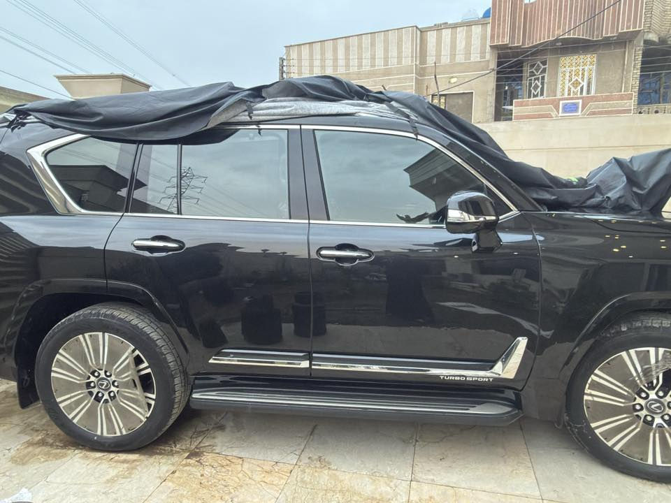 السلام عليكم للبيع لكزز 2025 زيرو 
بريم اصل 

25 سماعه لون اسود رقم بغداد مميز        داخل ماروني            

للاستفسار الاتصال على الرقم 

***********

***********
