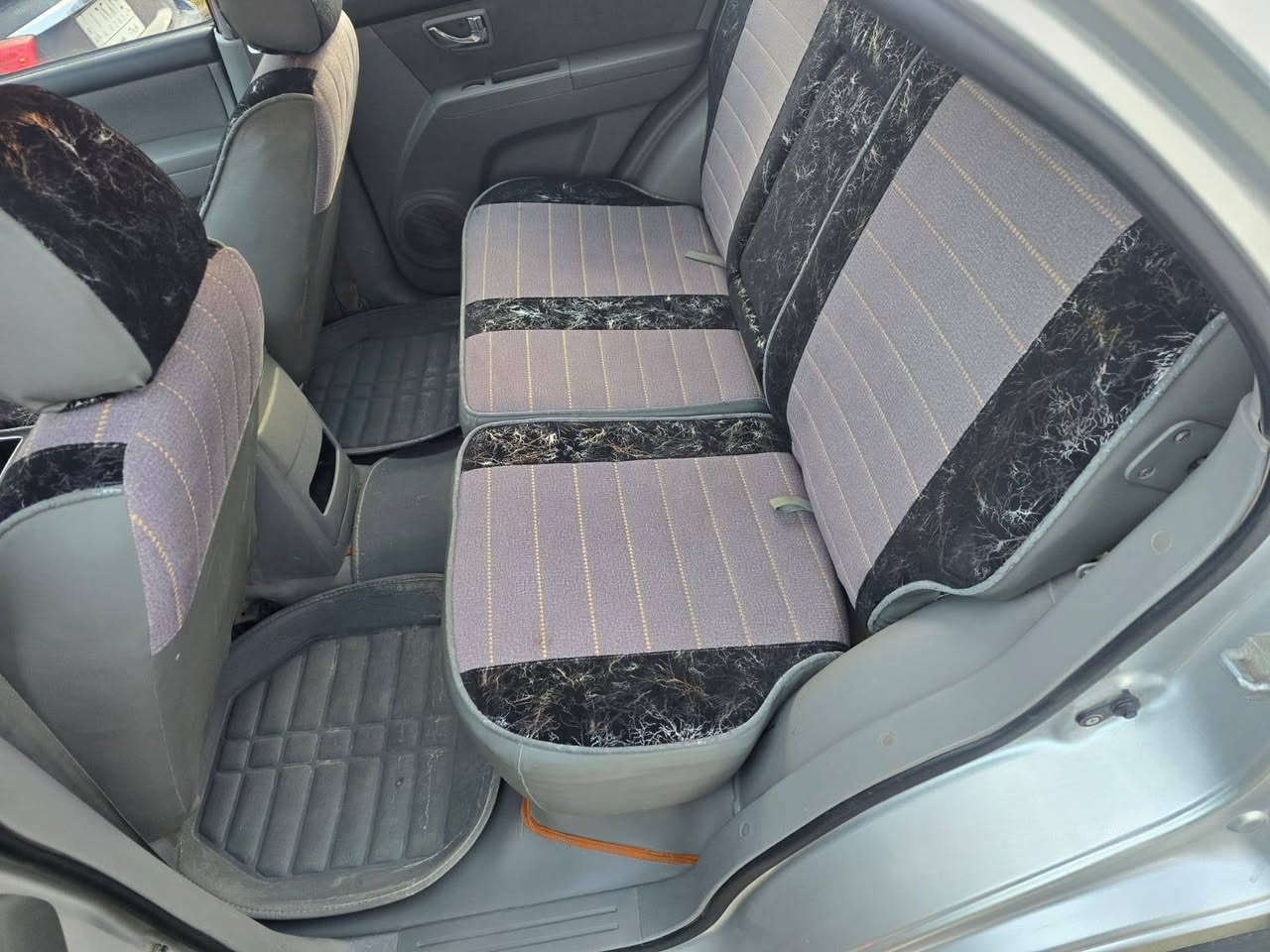 سلام عليكم ‏‎سورنتو خليجي 2008  مشروع وطني خمسه راكب بسمي ستة سلندر سنويه  ٢٨  كله ع بلاد  سياره مبدل بيه بس جاملغ امامي  سياره ما ناقصه اي شي  عنواني الناصريه المركز *********** السعر ٩٥ وبيه مجال بصيط
