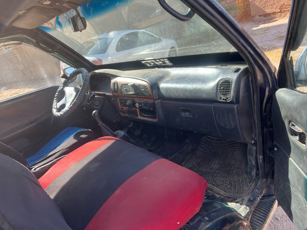 للبيع هونداي موديل 95 كلها شرط هيئه مصفره شرط التحويل السعر 50
***********
