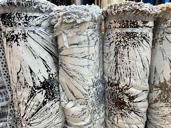 مفرش تخم بوهيمي وديوان أمتار      عرض خاص   
المتر   ب5
العنوان/ سوق الكوت الكبير قرب بيت ابو الهوئ
***********    الحجز   عل واتساب 
انستا m_fr01ot
