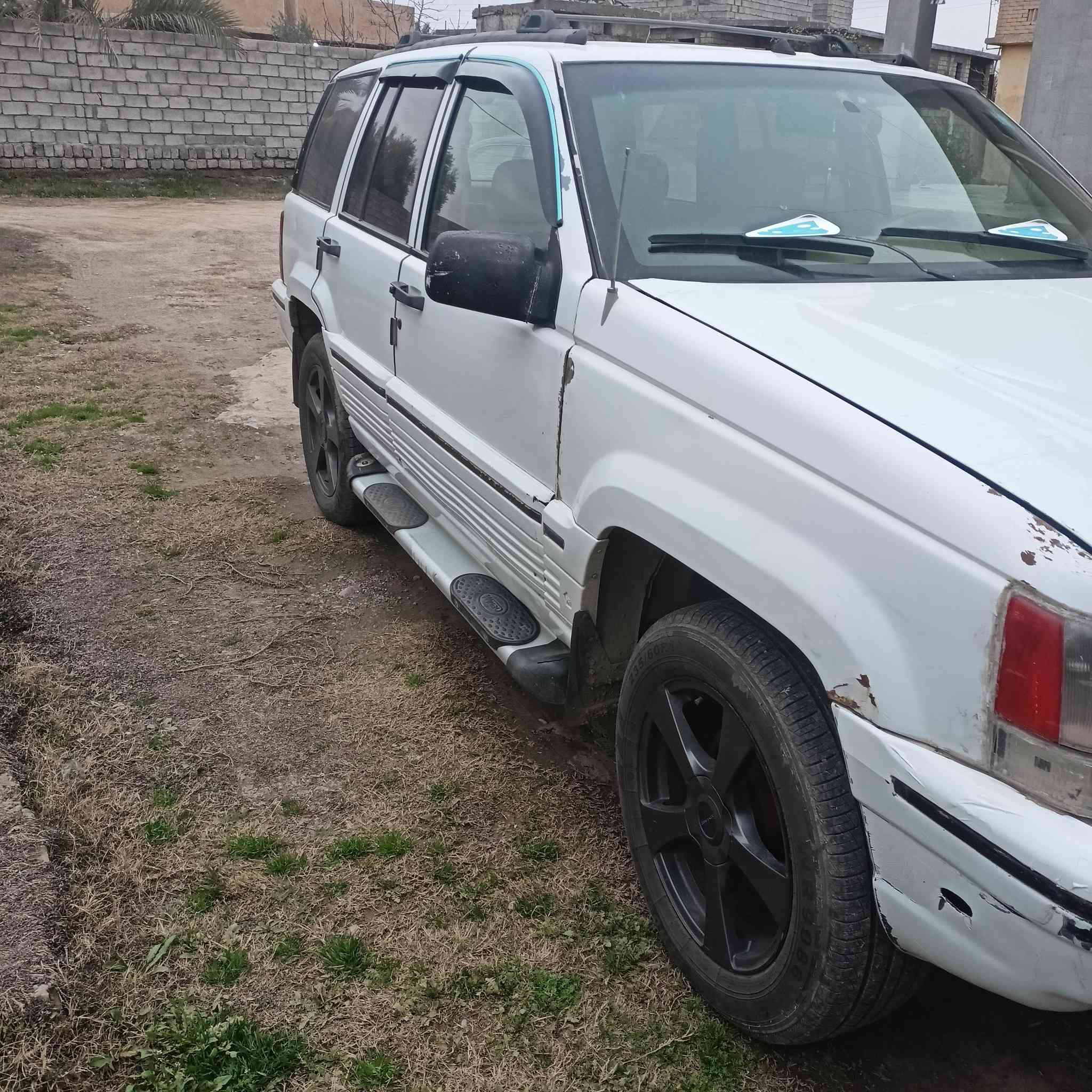 السلام عليكم
جيب شيروكي گير محرك بطه 3000 جدد شرط صدر جديد تواير اربعه جدد شاشه كامره كهربائيات كلهَ شغاله  سياره جديده ما بيهَ صبغ سنويه لل2030
السعر 55 بيهه مجال 
***********
***********
