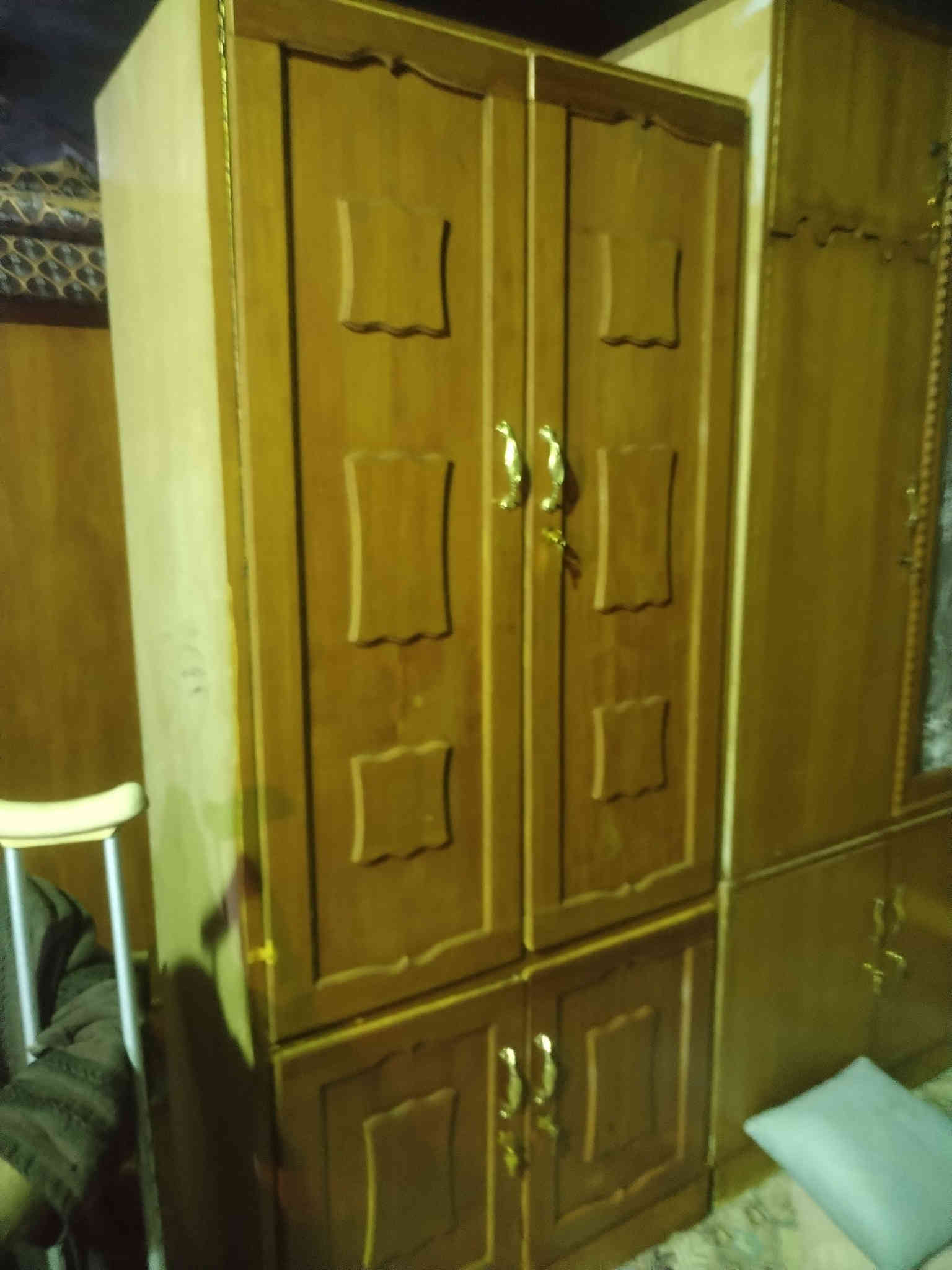 للبيع العنوان بروانه حي الشرطه قرب مول فراس استفسار على الواتساب ***********
