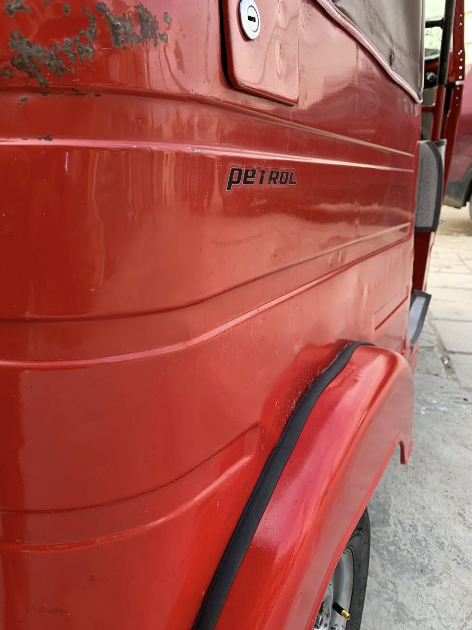 سلام عليكم 2018 اوراق كامله 7 كمله عله اخير حبايه مكينه وكير وأكسل خير من الله كشر حلو مابي صبغ فقط بلدوس ولكاعيات كهربائيات كله شغاله سلف دبلات كله جديد يحتاجله فقط كاعيه إماميه السعر 3250 بيه مجال حك الجيه مكاني بغداد الامين الثانيه ***********
