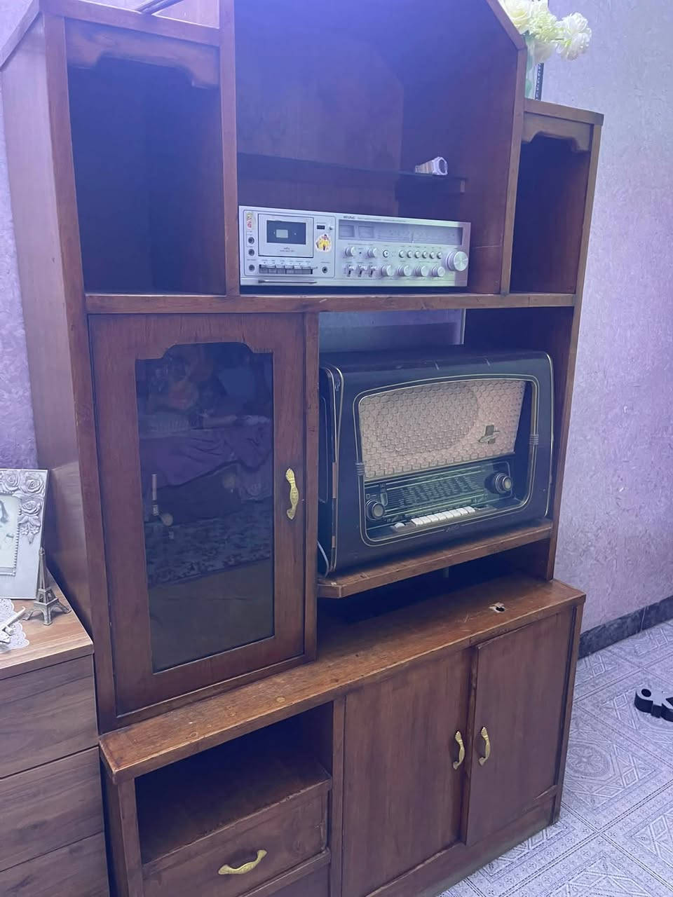 سلام عليكم للبيع معرض ارتفاع 197 عرض115 صاج نضافه عاليه بس ضرر موبض بصور مع رايزنك نضيف ومكفول من كلشي ورادو لنبات حجم كبير شغال والرايزنك شغال للبيع ابيعهم سوا السعر 250 الف الكل ***********
