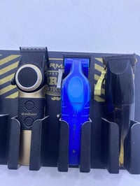 مكاين حلاقه للبيع الوحده ب١٠ كلهن شغالات  ٠٧٨١١٤٥٥٩٥٨