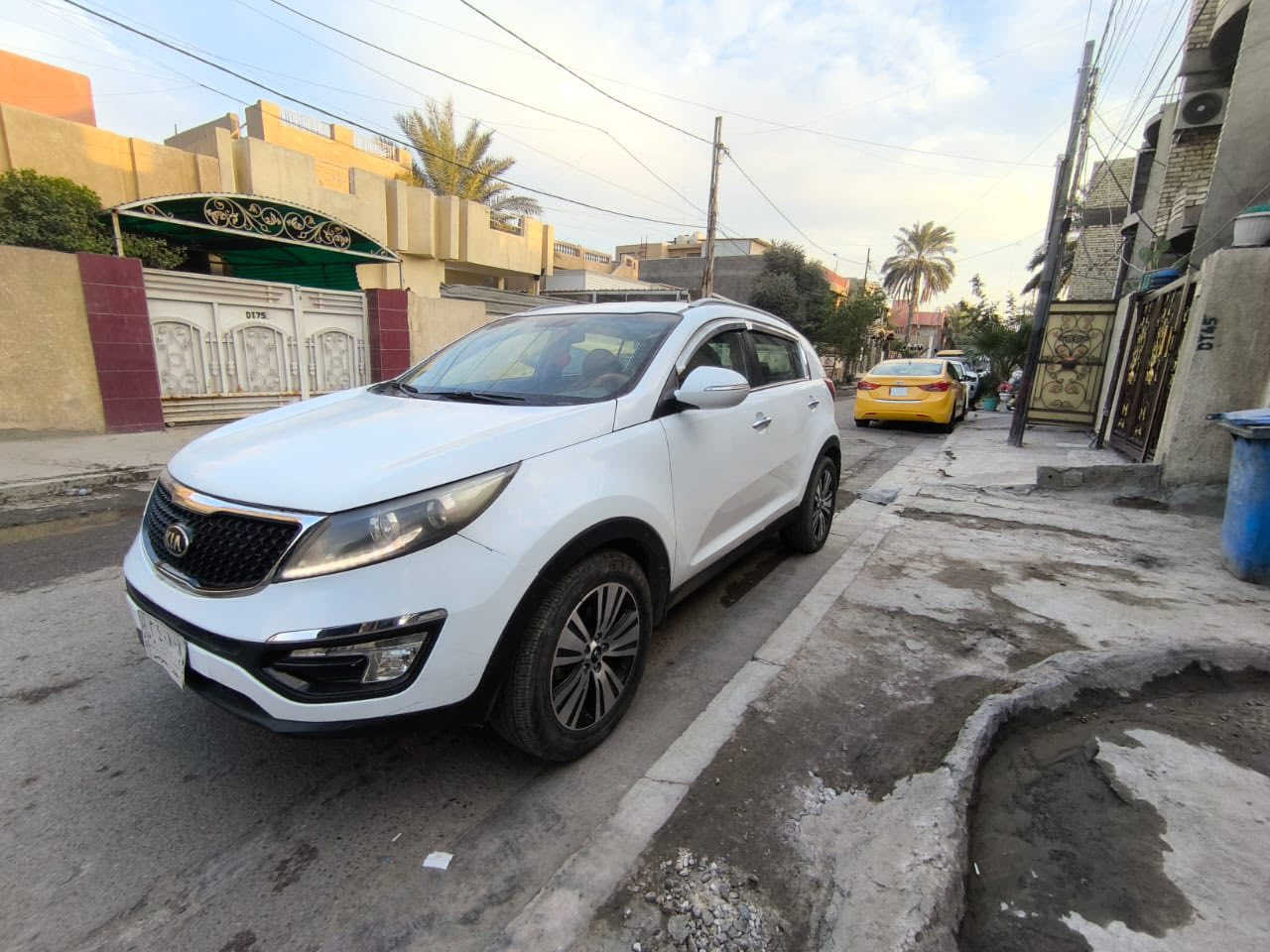 كيا سبورتج موديل٢٠١٦
بيهة حادث بلعراق جاملغ وبنيد حادث مو قوي 
كير مكينه صدر تبريد كهربائيات كفاله سياره باسمي ثاني يوم تحويل 
موصفاتهة تحكم ستيرن شاير مري  حساسات خلفيه 
عنوانه بغداد الدوره ميكانيك 
رقم تلفون +964 775 573 9533
السعر ب١٥٠وبيهة مجال


**إذا كنت صاحب هذا الإعلان وتريد حذفه لأي سبب، رجاءا أرسل رسالة إلى الدعم الفني**